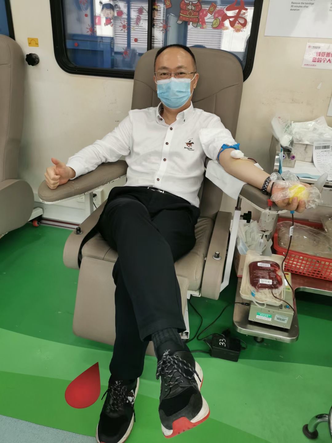 挽袖献血，为生命“加油”---董事长方颂无偿献血，助力疫情防控
