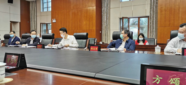 董事长方颂参加市政协召开的“优化营商环境”专题协商会议