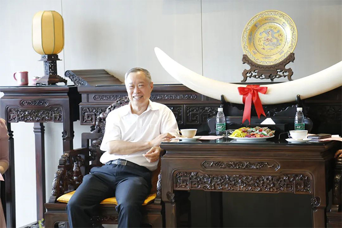 市、区人代表、政协委员调研组到访调研
