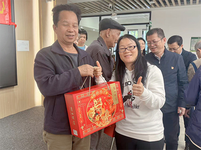 红联共建聚合力 结对慰问暖人心---华银小贷与珠江啤酒、华新集团、唯品会开展党建联建活动